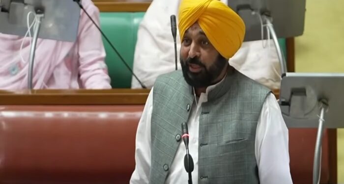 ਪੰਜਾਬ ਵਿਧਾਨ ਸਭਾ ‘ਚ ਗੂੰਜਿਆ E20 ਦਾ ਮੁੱਦਾ, CM ਮਾਨ ਨੇ ਘੇਰੀ ਕੇਂਦਰ ਸਰਕਾਰ ਪੰਜਾਬ ਵਿਧਾਨ ਸਭਾ ‘ਚ ਗੂੰਜਿਆ E20 ਦਾ ਮੁੱਦਾ, CM ਮਾਨ ਨੇ ਘੇਰੀ ਕੇਂਦਰ ਸਰਕਾਰ