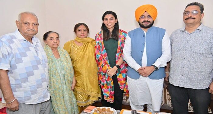 ਖੰਨੇ ਦੀ ਧੀ ਰਿਧਮ ਪਠਾਨੀਆ ਨੇ ਐਸ.ਐਸ.ਸੀ. ਪ੍ਰੀਖਿਆ ਵਿੱਚ ਆਲ ਇੰਡੀਆ ਪੱਧਰ ’ਤੇ ਦੂਜਾ ਰੈਂਕ ਹਾਸਲ ਕਰਕੇ ਰਚਿਆ ਇਤਿਹਾਸ: ਤਰੁਨਪ੍ਰੀਤ ਸਿੰਘ ਸੌਂਦ