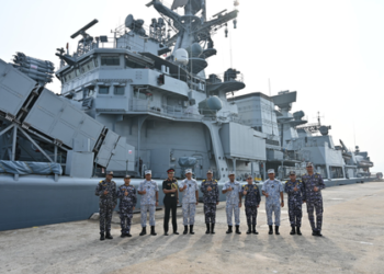 INS ਮੈਸੂਰ Exercise Samudra Laksamana ਵਿੱਚ ਹਿੱਸਾ ਲੈਣ ਲਈ ਮਲੇਸ਼ੀਆ ਪਹੁੰਚਿਆ INS ਮੈਸੂਰ Exercise Samudra Laksamana ਵਿੱਚ ਹਿੱਸਾ ਲੈਣ ਲਈ ਮਲੇਸ਼ੀਆ ਪਹੁੰਚਿਆ