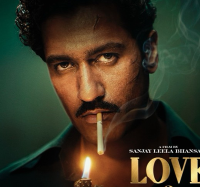 ਰੋਮਾਂਟਿਕ ਡਰਾਮਾ ਫਿਲਮ ‘Love & War‘ ਤੋਂ ਵਿੱਕੀ ਕੌਸ਼ਲ ਦਾ ਫਸਟ ਲੁੱਕ ਜਾਰੀ ; ਲਿਖਿਆ, ” ਨਜ਼ਰਾਂ ਮਿਲਣਗੀਆਂ, ਪਰ ਹਟਣਗੀਆਂ ਨਹੀਂ! “ ਰੋਮਾਂਟਿਕ ਡਰਾਮਾ ਫਿਲਮ ‘Love & War‘ ਤੋਂ ਵਿੱਕੀ ਕੌਸ਼ਲ ਦਾ ਫਸਟ ਲੁੱਕ ਜਾਰੀ ; ਲਿਖਿਆ, ” ਨਜ਼ਰਾਂ ਮਿਲਣਗੀਆਂ, ਪਰ ਹਟਣਗੀਆਂ ਨਹੀਂ! “