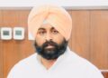 ਭਗਵੰਤ ਮਾਨ ਸਰਕਾਰ ਨੇ ‘ਸਫਾਈ ਮੁਹਿੰਮ 2.0’ 12 ਸਤੰਬਰ ਤੱਕ ਵਧਾਈ, 5400 ਤੋਂ ਵੱਧ ਸ਼ਿਕਾਇਤਾਂ ਦਾ ਕੀਤਾ ਨਿਪਟਾਰਾ: ਹਰਜੋਤ ਸਿੰਘ ਬੈਂਸ ਭਗਵੰਤ ਮਾਨ ਸਰਕਾਰ ਨੇ ‘ਸਫਾਈ ਮੁਹਿੰਮ 2.0’ 12 ਸਤੰਬਰ ਤੱਕ ਵਧਾਈ, 5400 ਤੋਂ ਵੱਧ ਸ਼ਿਕਾਇਤਾਂ ਦਾ ਕੀਤਾ ਨਿਪਟਾਰਾ: ਹਰਜੋਤ ਸਿੰਘ ਬੈਂਸ