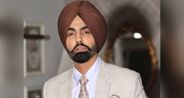 Canada ‘ਚ ਪੰਜਾਬੀ ਗਾਇਕ ਐਮੀ ਵਿਰਕ ਦੀ ਕਾਰ ‘ਤੇ ਫਾਇਰਿੰਗ Canada ‘ਚ ਪੰਜਾਬੀ ਗਾਇਕ ਐਮੀ ਵਿਰਕ ਦੀ ਕਾਰ ‘ਤੇ ਫਾਇਰਿੰਗ
