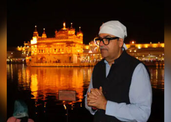 Punjab ਅਤੇ ਹਰਿਆਣਾ ਹਾਈ ਕੋਰਟ ਦੇ ਚੀਫ ਜਸਟਿਸ ਦਰਬਾਰ ਸਾਹਿਬ ਹੋਏ ਨਤਮਸਤਕ