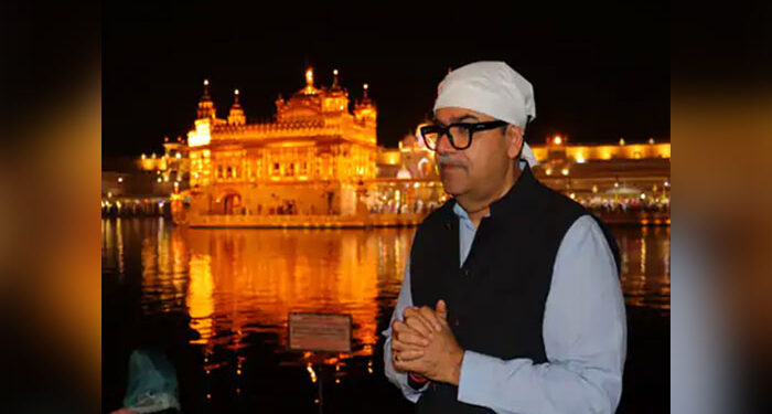 Punjab ਅਤੇ ਹਰਿਆਣਾ ਹਾਈ ਕੋਰਟ ਦੇ ਚੀਫ ਜਸਟਿਸ ਦਰਬਾਰ ਸਾਹਿਬ ਹੋਏ ਨਤਮਸਤਕ Punjab ਅਤੇ ਹਰਿਆਣਾ ਹਾਈ ਕੋਰਟ ਦੇ ਚੀਫ ਜਸਟਿਸ ਦਰਬਾਰ ਸਾਹਿਬ ਹੋਏ ਨਤਮਸਤਕ