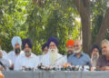 Punjab Breaking: ਸਾਬਕਾ ED ਡਾਇਰੈਕਟੋਰੇਟ ਨਿਰੰਜਨ ਸਿੰਘ ਤੇ ਸਾਬਕਾ DSP ਬਲਵਿੰਦਰ ਸੇਖੋਂ ‘ਵਾਰਿਸ ਪੰਜਾਬ ਦੇ’ ’ਚ ਹੋਏ ਸ਼ਾਮਿਲ Punjab Breaking: ਸਾਬਕਾ ED ਡਾਇਰੈਕਟੋਰੇਟ ਨਿਰੰਜਨ ਸਿੰਘ ਤੇ ਸਾਬਕਾ DSP ਬਲਵਿੰਦਰ ਸੇਖੋਂ ‘ਵਾਰਿਸ ਪੰਜਾਬ ਦੇ’ ’ਚ ਹੋਏ ਸ਼ਾਮਿਲ