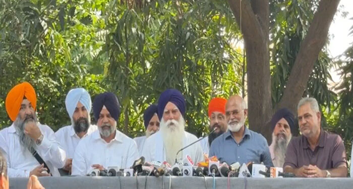 Punjab Breaking: ਸਾਬਕਾ ED ਡਾਇਰੈਕਟੋਰੇਟ ਨਿਰੰਜਨ ਸਿੰਘ ਤੇ ਸਾਬਕਾ DSP ਬਲਵਿੰਦਰ ਸੇਖੋਂ ‘ਵਾਰਿਸ ਪੰਜਾਬ ਦੇ’ ’ਚ ਹੋਏ ਸ਼ਾਮਿਲ