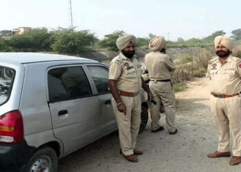 Punjab: ASI ਨੂੰ ਗੋਲੀ ਮਾਰਨ ਵਾਲਾ ਸ਼ੂਟਰ ਐਨਕਾਊਂਟਰ ‘ਚ ਢੇਰ Punjab: ASI ਨੂੰ ਗੋਲੀ ਮਾਰਨ ਵਾਲਾ ਸ਼ੂਟਰ ਐਨਕਾਊਂਟਰ ‘ਚ ਢੇਰ