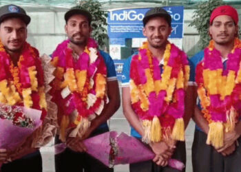 Sports: ਜੂਨੀਅਰ ਏਸ਼ੀਆ ਕੱਪ ਜਿੱਤ ਕੇ ਘਰ ਪਰਤੀ ਹਾਕੀ ਟੀਮ ਦਾ ਅੰਮ੍ਰਿਤਸਰ ਹਵਾਈ ਅੱਡੇ ‘ਤੇ ਸ਼ਾਨਦਾਰ ਸਵਾਗਤ