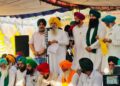 ਭਗਵੰਤ ਮਾਨ ਸਰਕਾਰ ਵੱਲੋਂ ਲਿਖਤੀ ਭਰੋਸੇ ਤੋਂ ਬਾਅਦ ਕਿਸਾਨਾਂ ਨੇ ਚੰਡੀਗੜ੍ਹ-ਮੋਹਾਲੀ ਸਰਹੱਦ ’ਤੇ ਚੱਲ ਰਿਹਾ ਧਰਨਾ ਸਮਾਪਤ ਕੀਤਾ ਭਗਵੰਤ ਮਾਨ ਸਰਕਾਰ ਵੱਲੋਂ ਲਿਖਤੀ ਭਰੋਸੇ ਤੋਂ ਬਾਅਦ ਕਿਸਾਨਾਂ ਨੇ ਚੰਡੀਗੜ੍ਹ-ਮੋਹਾਲੀ ਸਰਹੱਦ ’ਤੇ ਚੱਲ ਰਿਹਾ ਧਰਨਾ ਸਮਾਪਤ ਕੀਤਾ