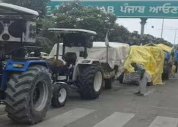 Punjab: ਕਿਸਾਨ ਮੋਰਚੇ ਦਾ ਦੂਜਾ ਦਿਨ: ਚੰਡੀਗੜ੍ਹ-ਮੋਹਾਲੀ ਬਾਰਡਰ ’ਤੇ ਡਟੇ ਕਿਸਾਨ, ਟ੍ਰੈਫਿਕ ਪ੍ਰਭਾਵਿਤ Punjab: ਕਿਸਾਨ ਮੋਰਚੇ ਦਾ ਦੂਜਾ ਦਿਨ: ਚੰਡੀਗੜ੍ਹ-ਮੋਹਾਲੀ ਬਾਰਡਰ ’ਤੇ ਡਟੇ ਕਿਸਾਨ, ਟ੍ਰੈਫਿਕ ਪ੍ਰਭਾਵਿਤ