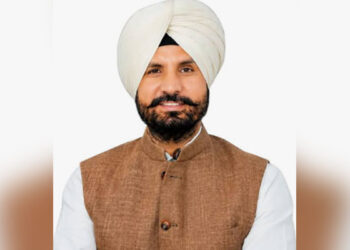 Punjab: ਪਰਾਲੀ ਸਾੜਨ ‘ਤੇ ਕਿਸਾਨਾਂ ਨੂੰ ਸਜ਼ਾ ਦੇਣ ਵਾਲੇ ਕੇਂਦਰੀ ਪ੍ਰਸਤਾਵ ਦੀ ਵੜਿੰਗ ਵਲੋਂ ਨਿਖੇਧੀ Punjab: ਪਰਾਲੀ ਸਾੜਨ ‘ਤੇ ਕਿਸਾਨਾਂ ਨੂੰ ਸਜ਼ਾ ਦੇਣ ਵਾਲੇ ਕੇਂਦਰੀ ਪ੍ਰਸਤਾਵ ਦੀ ਵੜਿੰਗ ਵਲੋਂ ਨਿਖੇਧੀ