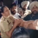 Punjab: ਨਿਹੰਗਾਂ ਦੀ ਝੜਪ ਦੌਰਾਨ ਲੇਡੀ SHO ਨਾਲ ਬਦਸਲੂਕੀ Punjab: ਨਿਹੰਗਾਂ ਦੀ ਝੜਪ ਦੌਰਾਨ ਲੇਡੀ SHO ਨਾਲ ਬਦਸਲੂਕੀ
