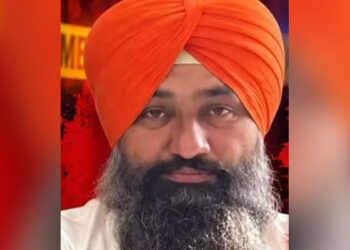 Punjab: ਤਰਨਤਾਰਨ ਵਿੱਚ ਅਕਾਲੀ ਸਰਪੰਚ ਦੇ ਪਤੀ ਦਾ ਗੋਲੀਆਂ ਮਾਰ ਕੇ ਕਤਲ Punjab: ਤਰਨਤਾਰਨ ਵਿੱਚ ਅਕਾਲੀ ਸਰਪੰਚ ਦੇ ਪਤੀ ਦਾ ਗੋਲੀਆਂ ਮਾਰ ਕੇ ਕਤਲ
