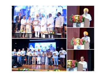 ਸਾਨੂੰ ਉਤਪਾਦਨ ਦੇ ਨਾਲ-ਨਾਲ ਆਪਣੇ ਉਤਪਾਦਾਂ ਦਾ ਬਿਹਤਰ ਮੰਡੀਕਰਨ ਕਰਨਾ ਵੀ ਆਉਣਾ ਚਾਹੀਦੈ: ਗੁਰਮੀਤ ਸਿੰਘ ਖੁੱਡੀਆਂ ਸਾਨੂੰ ਉਤਪਾਦਨ ਦੇ ਨਾਲ-ਨਾਲ ਆਪਣੇ ਉਤਪਾਦਾਂ ਦਾ ਬਿਹਤਰ ਮੰਡੀਕਰਨ ਕਰਨਾ ਵੀ ਆਉਣਾ ਚਾਹੀਦੈ: ਗੁਰਮੀਤ ਸਿੰਘ ਖੁੱਡੀਆਂ