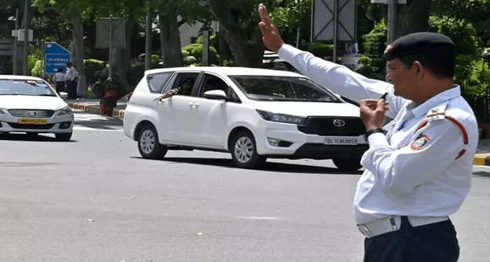 Chandigarh: PU ਦੇ ਸਮਾਗਮ ’ਚ ਸ਼ਾਮਲ ਹੋਣ ਪਹੁੰਚੇ ਉੱਪ ਰਾਸ਼ਟਰਪਤੀ, ਟ੍ਰੈਫਿਕ ਡਾਇਵਰਟ, ਐਡਵਾਈਜ਼ਰੀ ਜਾਰੀ Chandigarh: PU ਦੇ ਸਮਾਗਮ ’ਚ ਸ਼ਾਮਲ ਹੋਣ ਪਹੁੰਚੇ ਉੱਪ ਰਾਸ਼ਟਰਪਤੀ, ਟ੍ਰੈਫਿਕ ਡਾਇਵਰਟ, ਐਡਵਾਈਜ਼ਰੀ ਜਾਰੀ