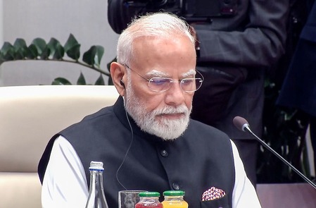 ‘ਦੋਹਰੇ ਮਾਪਦੰਡਾਂ ਲਈ ਕੋਈ ਜਗ੍ਹਾ ਨਹੀਂ’: SCO ਸੰਮੇਲਨ ਵਿੱਚ ਪ੍ਰਧਾਨ ਮੰਤਰੀ ਮੋਦੀ ਨੇ ਅੱਤਵਾਦ ਵਿਰੁੱਧ ਚੁੱਕੀ ਅਵਾਜ਼ ‘ਦੋਹਰੇ ਮਾਪਦੰਡਾਂ ਲਈ ਕੋਈ ਜਗ੍ਹਾ ਨਹੀਂ’: SCO ਸੰਮੇਲਨ ਵਿੱਚ ਪ੍ਰਧਾਨ ਮੰਤਰੀ ਮੋਦੀ ਨੇ ਅੱਤਵਾਦ ਵਿਰੁੱਧ ਚੁੱਕੀ ਅਵਾਜ਼