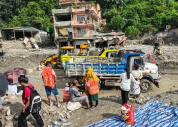 Nepal flash floods : ਨੇਪਾਲ ਹੜ੍ਹਾਂ ਨਾਲ ਮਰਨ ਵਾਲਿਆਂ ਦੀ ਗਿਣਤੀ 1100 ਤੋਂ ਪਾਰ Nepal flash floods : ਨੇਪਾਲ ਹੜ੍ਹਾਂ ਨਾਲ ਮਰਨ ਵਾਲਿਆਂ ਦੀ ਗਿਣਤੀ 1100 ਤੋਂ ਪਾਰ