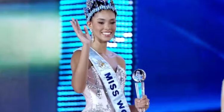 Dominican Republic ਦੀ ਜੋਹੇਰੀ ਮੋਲਾ ਡੋਮਿੰਗੁਏਜ਼ ਦੇ ਸਿਰ ਸਜਿਆ ਮਿਸ ਵਰਲਡ 2026 ਦਾ ਤਾਜ Dominican Republic ਦੀ ਜੋਹੇਰੀ ਮੋਲਾ ਡੋਮਿੰਗੁਏਜ਼ ਦੇ ਸਿਰ ਸਜਿਆ ਮਿਸ ਵਰਲਡ 2026 ਦਾ ਤਾਜ