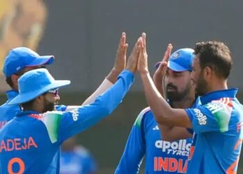 Cricket : ਭਾਰਤ ਬਨਾਮ ਵੈਸਟਇੰਡੀਜ਼ ; ਦੂਜਾ ਵਨਡੇ ਜਾਰੀ -ਵੈਸਟਇੰਡੀਜ਼ ਨੇ ਗਵਾਈ ਪਹਿਲੀ ਵਿਕਟ
