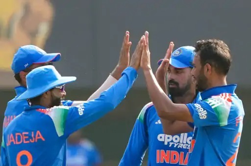 Cricket : ਭਾਰਤ ਬਨਾਮ ਵੈਸਟਇੰਡੀਜ਼ ; ਦੂਜਾ ਵਨਡੇ ਜਾਰੀ -ਵੈਸਟਇੰਡੀਜ਼ ਨੇ ਗਵਾਈ ਪਹਿਲੀ ਵਿਕਟ Cricket : ਭਾਰਤ ਬਨਾਮ ਵੈਸਟਇੰਡੀਜ਼ ; ਦੂਜਾ ਵਨਡੇ ਜਾਰੀ -ਵੈਸਟਇੰਡੀਜ਼ ਨੇ ਗਵਾਈ ਪਹਿਲੀ ਵਿਕਟ