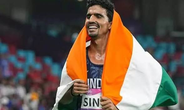 Asian Games ‘ਚ ਗੁਲਵੀਰ ਸਿੰਘ ਨੇ ਰਚਿਆ ਇਤਿਹਾਸ; ਇੱਕੋ ਏਸ਼ੀਆਡ ‘ਚ ਤਿੰਨ ਤਗਮੇ ਕੀਤੇ ਆਪਣੇ ਨਾਮ Asian Games ‘ਚ ਗੁਲਵੀਰ ਸਿੰਘ ਨੇ ਰਚਿਆ ਇਤਿਹਾਸ; ਇੱਕੋ ਏਸ਼ੀਆਡ ‘ਚ ਤਿੰਨ ਤਗਮੇ ਕੀਤੇ ਆਪਣੇ ਨਾਮ
