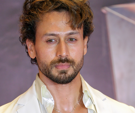 Tiger Shroff firing case : 3 ਸ਼ੱਕੀ ਵਿਅਕਤੀ ਕੋਟਾ ਤੋਂ ਗ੍ਰਿਫ਼ਤਾਰ Tiger Shroff firing case : 3 ਸ਼ੱਕੀ ਵਿਅਕਤੀ ਕੋਟਾ ਤੋਂ ਗ੍ਰਿਫ਼ਤਾਰ