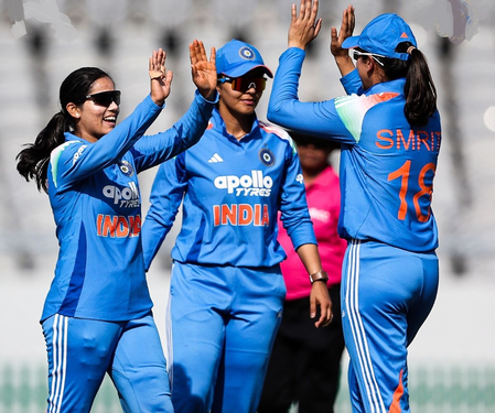 India Vs Zimbabwe 3rd ODI : ਭਾਰਤ ਨੇ ਜ਼ਿੰਬਾਬਵੇ ਨੂੰ 8 ਵਿਕਟਾਂ ਨਾਲ ਹਰਾ ਕੇ ਜਿੱਤੀ ਸੀਰੀਜ਼ ; ਸ਼ੈਫਾਲੀ ਅਤੇ ਪ੍ਰਤਿਕਾ ਨੇ ਲਗਾਏ ਅਰਧ-ਸੈਂਕੜੇ India Vs Zimbabwe 3rd ODI : ਭਾਰਤ ਨੇ ਜ਼ਿੰਬਾਬਵੇ ਨੂੰ 8 ਵਿਕਟਾਂ ਨਾਲ ਹਰਾ ਕੇ ਜਿੱਤੀ ਸੀਰੀਜ਼ ; ਸ਼ੈਫਾਲੀ ਅਤੇ ਪ੍ਰਤਿਕਾ ਨੇ ਲਗਾਏ ਅਰਧ-ਸੈਂਕੜੇ