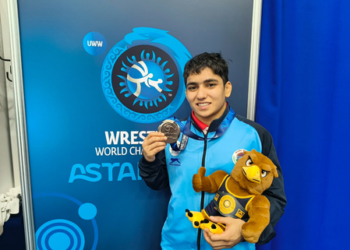 Wrestling : ਵਿਸ਼ਵ ਚੈਂਪੀਅਨਸ਼ਿਪ ਵਿੱਚ 2 ਭਾਰਤੀ ਮਹਿਲਾਵਾਂ ਨੇ ਰਚਿਆ ਇਤਿਹਾਸ; ਕਾਜਲ ਅਤੇ ਨੀਲਮ ਨੇ ਜਿੱਤੇ ਚਾਂਦੀ ਦੇ ਤਗਮੇ Wrestling : ਵਿਸ਼ਵ ਚੈਂਪੀਅਨਸ਼ਿਪ ਵਿੱਚ 2 ਭਾਰਤੀ ਮਹਿਲਾਵਾਂ ਨੇ ਰਚਿਆ ਇਤਿਹਾਸ; ਕਾਜਲ ਅਤੇ ਨੀਲਮ ਨੇ ਜਿੱਤੇ ਚਾਂਦੀ ਦੇ ਤਗਮੇ
