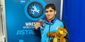 Wrestling : ਵਿਸ਼ਵ ਚੈਂਪੀਅਨਸ਼ਿਪ ਵਿੱਚ 2 ਭਾਰਤੀ ਮਹਿਲਾਵਾਂ ਨੇ ਰਚਿਆ ਇਤਿਹਾਸ; ਕਾਜਲ ਅਤੇ ਨੀਲਮ ਨੇ ਜਿੱਤੇ ਚਾਂਦੀ ਦੇ ਤਗਮੇ Wrestling : ਵਿਸ਼ਵ ਚੈਂਪੀਅਨਸ਼ਿਪ ਵਿੱਚ 2 ਭਾਰਤੀ ਮਹਿਲਾਵਾਂ ਨੇ ਰਚਿਆ ਇਤਿਹਾਸ; ਕਾਜਲ ਅਤੇ ਨੀਲਮ ਨੇ ਜਿੱਤੇ ਚਾਂਦੀ ਦੇ ਤਗਮੇ