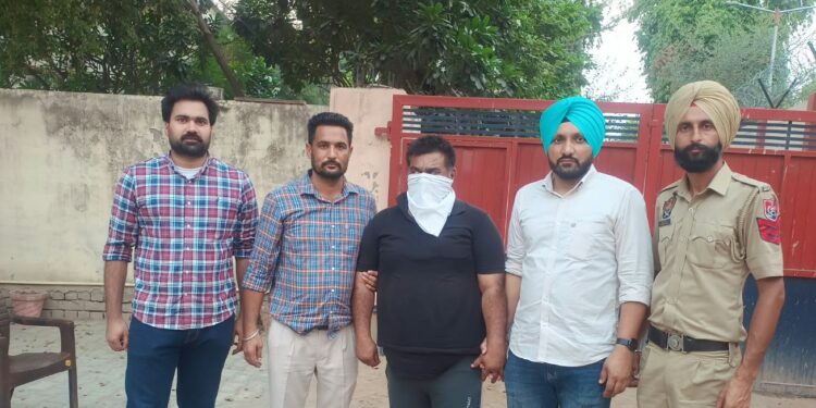 40,000 ਰੁਪਏ ਰਿਸ਼ਵਤ ਲੈਂਦੇ ਉੱਤਰੀ ਰੇਲਵੇ ਦੇ ਸੀਨੀਅਰ ਸੈਕਸ਼ਨ ਇੰਜੀਨੀਅਰ ਨੂੰ ਵਿਜੀਲੈਂਸ ਬਿਊਰੋ ਨੇ ਕੀਤਾ ਗ੍ਰਿਫਤਾਰ 40,000 ਰੁਪਏ ਰਿਸ਼ਵਤ ਲੈਂਦੇ ਉੱਤਰੀ ਰੇਲਵੇ ਦੇ ਸੀਨੀਅਰ ਸੈਕਸ਼ਨ ਇੰਜੀਨੀਅਰ ਨੂੰ ਵਿਜੀਲੈਂਸ ਬਿਊਰੋ ਨੇ ਕੀਤਾ ਗ੍ਰਿਫਤਾਰ