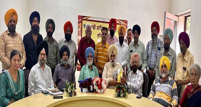 Punjab: ਪੰਜਾਬੀ ਸਾਹਿਤ ਅਕਾਡਮੀ ਲੁਧਿਆਣਾ ਵੱਲੋਂ ਅਕਾਡਮੀ ਦਾ 73ਵਾਂ ਸਥਾਪਨਾ ਦਿਵਸ ਬੜੀ ਧੂਮਧਾਮ ਨਾਲ ਮਨਾਇਆ ਗਿਆ Punjab: ਪੰਜਾਬੀ ਸਾਹਿਤ ਅਕਾਡਮੀ ਲੁਧਿਆਣਾ ਵੱਲੋਂ ਅਕਾਡਮੀ ਦਾ 73ਵਾਂ ਸਥਾਪਨਾ ਦਿਵਸ ਬੜੀ ਧੂਮਧਾਮ ਨਾਲ ਮਨਾਇਆ ਗਿਆ