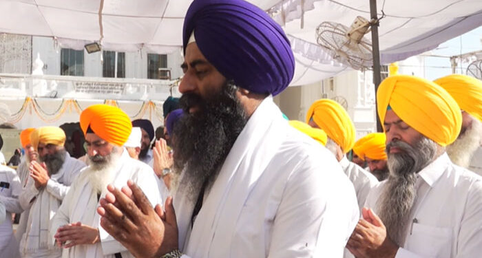 Punjab: ਸ੍ਰੀ ਅਕਾਲ ਤਖ਼ਤ ਸਾਹਿਬ ਵਿਖੇ ਪਰਵਿੰਦਰ ਝੋਟਾ ਤੇ ਹੋਰਨਾਂ ਦੇ ਪਰਿਵਾਰਾਂ ਨੂੰ ਇਨਸਾਫ਼ ਦਿਵਾਉਣ ਲਈ ਵਿਸ਼ੇਸ਼ ਅਰਦਾਸ ਸਮਾਗਮ Punjab: ਸ੍ਰੀ ਅਕਾਲ ਤਖ਼ਤ ਸਾਹਿਬ ਵਿਖੇ ਪਰਵਿੰਦਰ ਝੋਟਾ ਤੇ ਹੋਰਨਾਂ ਦੇ ਪਰਿਵਾਰਾਂ ਨੂੰ ਇਨਸਾਫ਼ ਦਿਵਾਉਣ ਲਈ ਵਿਸ਼ੇਸ਼ ਅਰਦਾਸ ਸਮਾਗਮ