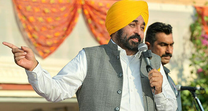 Punjab: 1 ਨਵੰਬਰ ਨੂੰ ਔਰਤਾਂ ਦੇ ਮੋਬਾਈਲਾਂ ’ਤੇ ਫਿਰ ਹੋਵੇਗੀ ‘ਟੂੰ-ਟੂੰ’: ਮੁੱਖ ਮੰਤਰੀ ਭਗਵੰਤ ਮਾਨ Punjab: 1 ਨਵੰਬਰ ਨੂੰ ਔਰਤਾਂ ਦੇ ਮੋਬਾਈਲਾਂ ’ਤੇ ਫਿਰ ਹੋਵੇਗੀ ‘ਟੂੰ-ਟੂੰ’: ਮੁੱਖ ਮੰਤਰੀ ਭਗਵੰਤ ਮਾਨ