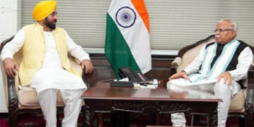 Punjab: CM ਮਾਨ ਅੱਜ ਦਿੱਲੀ ਦੌਰੇ ‘ਤੇ, ਕੇਂਦਰੀ ਬਿਜਲੀ ਮੰਤਰੀ ਮਨੋਹਰ ਲਾਲ ਖੱਟਰ ਨਾਲ ਕਰਨਗੇ ਮੁਲਾਕਾਤ Punjab: CM ਮਾਨ ਅੱਜ ਦਿੱਲੀ ਦੌਰੇ ‘ਤੇ, ਕੇਂਦਰੀ ਬਿਜਲੀ ਮੰਤਰੀ ਮਨੋਹਰ ਲਾਲ ਖੱਟਰ ਨਾਲ ਕਰਨਗੇ ਮੁਲਾਕਾਤ