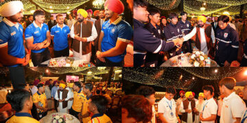 Punjab CM ਮਾਨ ਵੱਲੋਂ ਏਸ਼ੀਅਨ ਚੈਂਪੀਅਨਜ਼ ਟਰਾਫੀ ਦੀਆਂ ਟੀਮਾਂ ਲਈ ਰਾਤ ਦੇ ਭੋਜਨ ਦੀ ਮੇਜ਼ਬਾਨੀ, ਖਿਡਾਰੀਆਂ ਦਾ ਕੀਤਾ ਨਿੱਘਾ ਸਵਾਗਤ Punjab CM ਮਾਨ ਵੱਲੋਂ ਏਸ਼ੀਅਨ ਚੈਂਪੀਅਨਜ਼ ਟਰਾਫੀ ਦੀਆਂ ਟੀਮਾਂ ਲਈ ਰਾਤ ਦੇ ਭੋਜਨ ਦੀ ਮੇਜ਼ਬਾਨੀ, ਖਿਡਾਰੀਆਂ ਦਾ ਕੀਤਾ ਨਿੱਘਾ ਸਵਾਗਤ