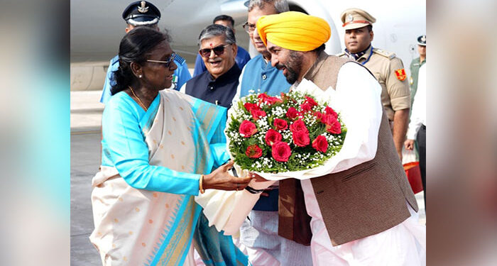Punjab CM ਮਾਨ ਨੇ ਚੰਡੀਗੜ੍ਹ ਪਹੁੰਚਣ ‘ਤੇ ਰਾਸ਼ਟਰਪਤੀ ਮੁਰਮੂ ਦਾ ਕੀਤਾ ਸਵਾਗਤ