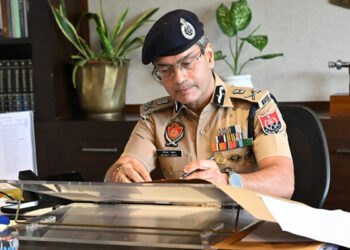 Punjab: ਗੌਰਵ ਯਾਦਵ ਨੇ DGP ਪੰਜਾਬ ਵੱਜੋਂ ਸੰਭਾਲਿਆ ਅਹੁਦਾ Punjab: ਗੌਰਵ ਯਾਦਵ ਨੇ DGP ਪੰਜਾਬ ਵੱਜੋਂ ਸੰਭਾਲਿਆ ਅਹੁਦਾ