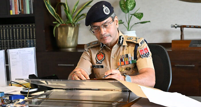 Punjab: ਗੌਰਵ ਯਾਦਵ ਨੇ DGP ਪੰਜਾਬ ਵੱਜੋਂ ਸੰਭਾਲਿਆ ਅਹੁਦਾ Punjab: ਗੌਰਵ ਯਾਦਵ ਨੇ DGP ਪੰਜਾਬ ਵੱਜੋਂ ਸੰਭਾਲਿਆ ਅਹੁਦਾ