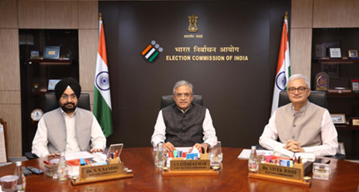 Election Commission of India: SIR ਅਤੇ SSR ’ਚ ਕੀ ਹੈ ਫ਼ਰਕ ? ਚੋਣ ਕਮਿਸ਼ਨ ਨੂੰ ਕਿਉਂ ਪਈ ਲੋੜ, ਵੋਟਰਾਂ ’ਤੇ ਕੀ ਪਵੇਗਾ ਅਸਰ ? Election Commission of India: SIR ਅਤੇ SSR ’ਚ ਕੀ ਹੈ ਫ਼ਰਕ ? ਚੋਣ ਕਮਿਸ਼ਨ ਨੂੰ ਕਿਉਂ ਪਈ ਲੋੜ, ਵੋਟਰਾਂ ’ਤੇ ਕੀ ਪਵੇਗਾ ਅਸਰ ?