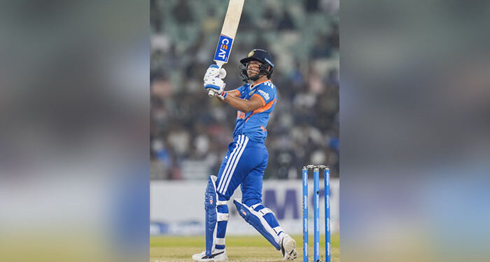 Cricket: ਭਾਰਤ ਨੇ ਜ਼ਿੰਬਾਬਵੇ ਨੂੰ 92 ਦੌੜਾਂ ਨਾਲ ਹਰਾਇਆ: ਮਹਿਲਾ ਕ੍ਰਿਕਟ ਟੀਮ ਨੇ ਟੀ-20 ਸੀਰੀਜ਼ 3-0 ਨਾਲ ਜਿੱਤੀ Cricket: ਭਾਰਤ ਨੇ ਜ਼ਿੰਬਾਬਵੇ ਨੂੰ 92 ਦੌੜਾਂ ਨਾਲ ਹਰਾਇਆ: ਮਹਿਲਾ ਕ੍ਰਿਕਟ ਟੀਮ ਨੇ ਟੀ-20 ਸੀਰੀਜ਼ 3-0 ਨਾਲ ਜਿੱਤੀ