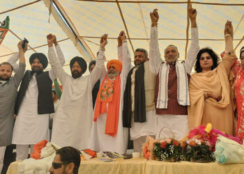 Punjab: ਅਕਾਲੀ ਦਲ ਛੱਡ ਕੇ ਸ਼ਿਆਮ ਲਾਲ ਮਾਜਰੀਆ ਭਾਜਪਾ ’ਚ ਸ਼ਾਮਲ Punjab: ਅਕਾਲੀ ਦਲ ਛੱਡ ਕੇ ਸ਼ਿਆਮ ਲਾਲ ਮਾਜਰੀਆ ਭਾਜਪਾ ’ਚ ਸ਼ਾਮਲ