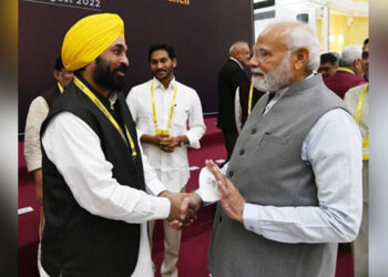 Punjab: ਪ੍ਰਧਾਨ ਮੰਤਰੀ ਮੋਦੀ ਨੇ ਮੁੱਖ ਮੰਤਰੀ ਭਗਵੰਤ ਮਾਨ ਨੂੰ ਜਨਮ ਦਿਨ ਦੀ ਦਿੱਤੀ ਵਧਾਈ Punjab: ਪ੍ਰਧਾਨ ਮੰਤਰੀ ਮੋਦੀ ਨੇ ਮੁੱਖ ਮੰਤਰੀ ਭਗਵੰਤ ਮਾਨ ਨੂੰ ਜਨਮ ਦਿਨ ਦੀ ਦਿੱਤੀ ਵਧਾਈ