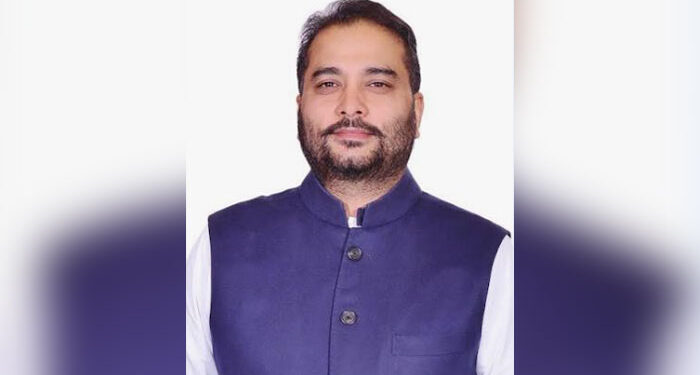 Punjab: ਸਾਬਕਾ ਕਾਂਗਰਸੀ ਵਿਧਾਇਕ ਰਮਿੰਦਰ ਆਵਲਾ ਅਕਾਲੀ ਦਲ ਵਿੱਚ ਹੋਣਗੇ ਸ਼ਾਮਲ Punjab: ਸਾਬਕਾ ਕਾਂਗਰਸੀ ਵਿਧਾਇਕ ਰਮਿੰਦਰ ਆਵਲਾ ਅਕਾਲੀ ਦਲ ਵਿੱਚ ਹੋਣਗੇ ਸ਼ਾਮਲ