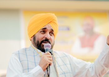ਨੌਜਵਾਨਾਂ ਨੂੰ ਹੁਣ ਪੰਜਾਬ ਵਿੱਚ ਹੀ ਨੌਕਰੀਆਂ ਮਿਲਣ ਨਾਲ ਵਿਦੇਸ਼ ਜਾਣ ਦੇ ਰੁਝਾਨ ਨੂੰ ਠੱਲ੍ਹ ਪਈ: ਮੁੱਖ ਮੰਤਰੀ ਭਗਵੰਤ ਸਿੰਘ ਮਾਨ ਨੌਜਵਾਨਾਂ ਨੂੰ ਹੁਣ ਪੰਜਾਬ ਵਿੱਚ ਹੀ ਨੌਕਰੀਆਂ ਮਿਲਣ ਨਾਲ ਵਿਦੇਸ਼ ਜਾਣ ਦੇ ਰੁਝਾਨ ਨੂੰ ਠੱਲ੍ਹ ਪਈ: ਮੁੱਖ ਮੰਤਰੀ ਭਗਵੰਤ ਸਿੰਘ ਮਾਨ