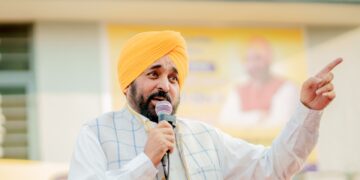 ਨੌਜਵਾਨਾਂ ਨੂੰ ਹੁਣ ਪੰਜਾਬ ਵਿੱਚ ਹੀ ਨੌਕਰੀਆਂ ਮਿਲਣ ਨਾਲ ਵਿਦੇਸ਼ ਜਾਣ ਦੇ ਰੁਝਾਨ ਨੂੰ ਠੱਲ੍ਹ ਪਈ: ਮੁੱਖ ਮੰਤਰੀ ਭਗਵੰਤ ਸਿੰਘ ਮਾਨ