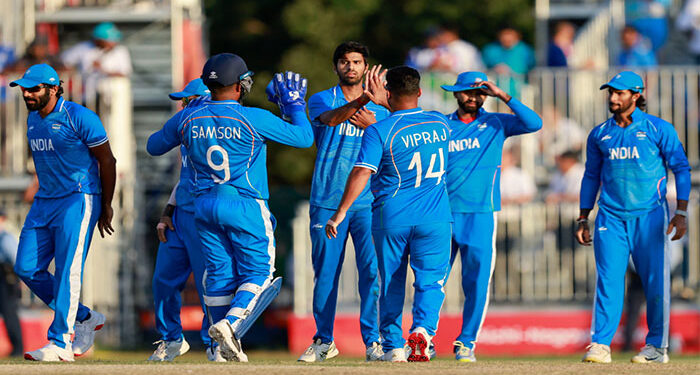 Asian Games Cricket Final: ਭਾਰਤੀ ਟੀਮ ਨੇ ਪਾਕਿਸਤਾਨ ਨੂੰ ਹਰਾ ਕੇ ਜਿੱਤਿਆ ਗੋਲਡ Asian Games Cricket Final: ਭਾਰਤੀ ਟੀਮ ਨੇ ਪਾਕਿਸਤਾਨ ਨੂੰ ਹਰਾ ਕੇ ਜਿੱਤਿਆ ਗੋਲਡ