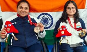 Para Asian Games : ਭਾਰਤ ਨੇ ਇੱਕੋ ਮੁਕਾਬਲੇ ਵਿੱਚ ਜਿੱਤੇ 2 ਤਗਮੇ ; ਮੋਨਾ ਅਗਰਵਾਲ ਨੇ ਗੋਲਡ ਤੇ ਅਵਨੀ ਲੇਖਾਰਾ ਨੇ ਜਿੱਤਿਆ ਸਿਲਵਰ ਮੈਡਲ Para Asian Games : ਭਾਰਤ ਨੇ ਇੱਕੋ ਮੁਕਾਬਲੇ ਵਿੱਚ ਜਿੱਤੇ 2 ਤਗਮੇ ; ਮੋਨਾ ਅਗਰਵਾਲ ਨੇ ਗੋਲਡ ਤੇ ਅਵਨੀ ਲੇਖਾਰਾ ਨੇ ਜਿੱਤਿਆ ਸਿਲਵਰ ਮੈਡਲ