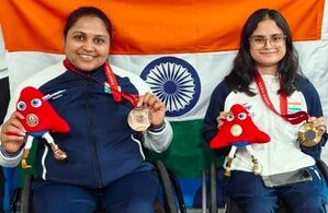 Para Asian Games : ਭਾਰਤ ਨੇ ਇੱਕੋ ਮੁਕਾਬਲੇ ਵਿੱਚ ਜਿੱਤੇ 2 ਤਗਮੇ ; ਮੋਨਾ ਅਗਰਵਾਲ ਨੇ ਗੋਲਡ ਤੇ ਅਵਨੀ ਲੇਖਾਰਾ ਨੇ ਜਿੱਤਿਆ ਸਿਲਵਰ ਮੈਡਲ Para Asian Games : ਭਾਰਤ ਨੇ ਇੱਕੋ ਮੁਕਾਬਲੇ ਵਿੱਚ ਜਿੱਤੇ 2 ਤਗਮੇ ; ਮੋਨਾ ਅਗਰਵਾਲ ਨੇ ਗੋਲਡ ਤੇ ਅਵਨੀ ਲੇਖਾਰਾ ਨੇ ਜਿੱਤਿਆ ਸਿਲਵਰ ਮੈਡਲ