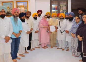 ‘ਆਪ’ ਆਗੂਆਂ ਦੇ ਵਫ਼ਦ ਵਲੋਂ ਸ੍ਰੀ ਅਕਾਲ ਤਖ਼ਤ ਸਾਹਿਬ ਦੇ ਜਥੇਦਾਰ ਨਾਲ ਮੁਲਾਕਾਤ ‘ਆਪ’ ਆਗੂਆਂ ਦੇ ਵਫ਼ਦ ਵਲੋਂ ਸ੍ਰੀ ਅਕਾਲ ਤਖ਼ਤ ਸਾਹਿਬ ਦੇ ਜਥੇਦਾਰ ਨਾਲ ਮੁਲਾਕਾਤ