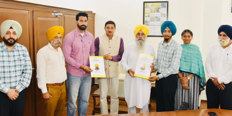 ਮਾਨ ਸਰਕਾਰ ਵੱਲੋਂ ਮੱਛੀ ਪਾਲਣ ਸੈਕਟਰ ਨੂੰ ਹੁਲਾਰਾ: ਗੁਰਮੀਤ ਸਿੰਘ ਖੁੱਡੀਆਂ ਨੇ ਨਵੇਂ ਭਰਤੀ ਮੁਲਾਜ਼ਮਾਂ ਨੂੰ ਸੌਂਪੇ ਨਿਯੁਕਤੀ ਪੱਤਰ